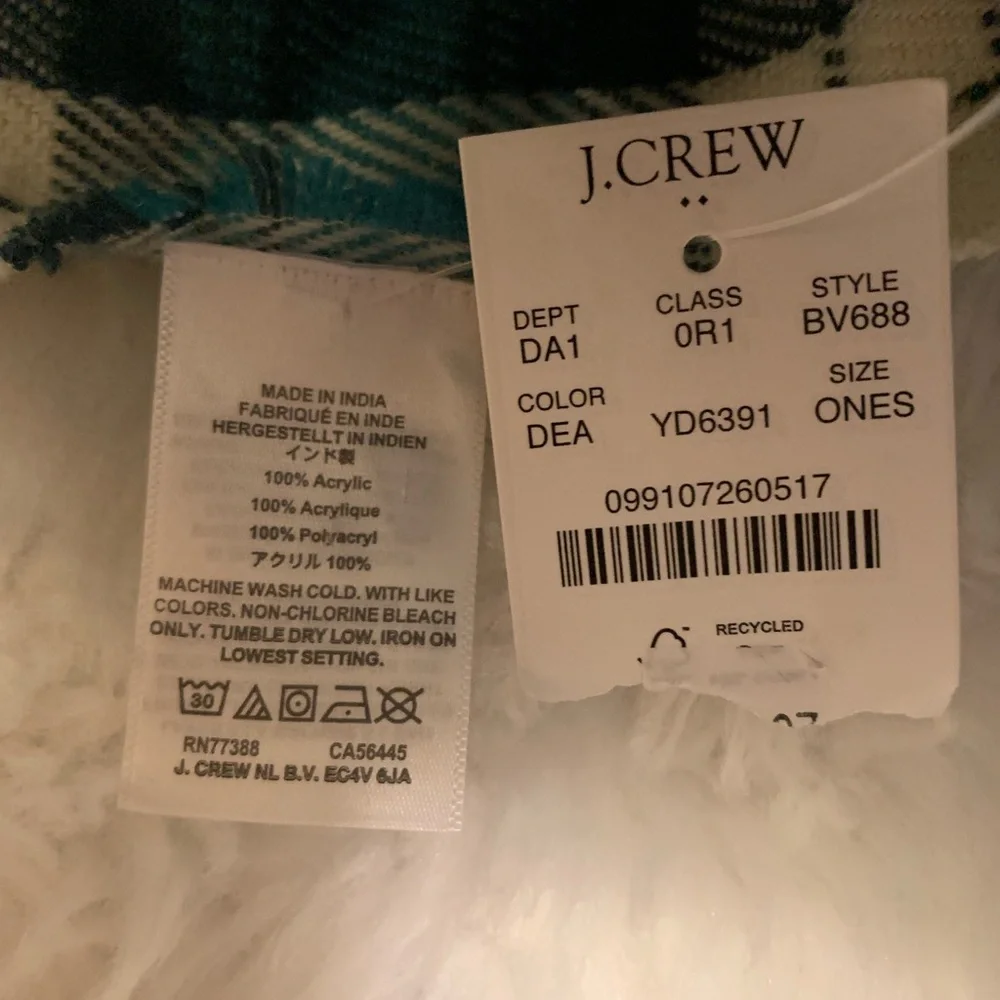 J. CREW Factory Green plaid Oversized Acrylic Fringe Unisex ladies Scarf NWT